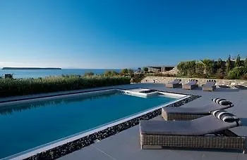 Aelia Paros Beachfront Chrisi Akti (Paros)