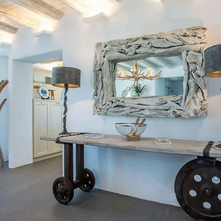 Aelia Paros * Chrisi Akti (Paros)