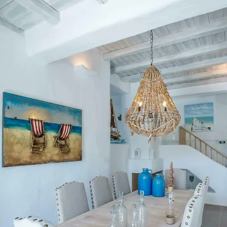 Aelia Paros Beachfront * 흐리시 악티