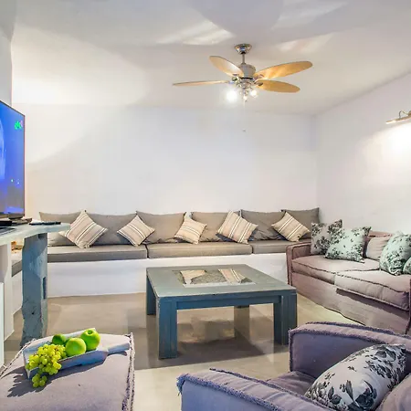 Villa Aelia Paros Beachfront Chrisi Akti (Paros)