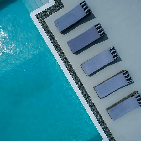 Aelia Paros Beachfront 흐리시 악티