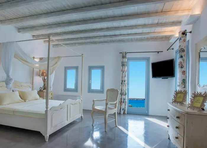 Vila Aelia Paros Beachfront